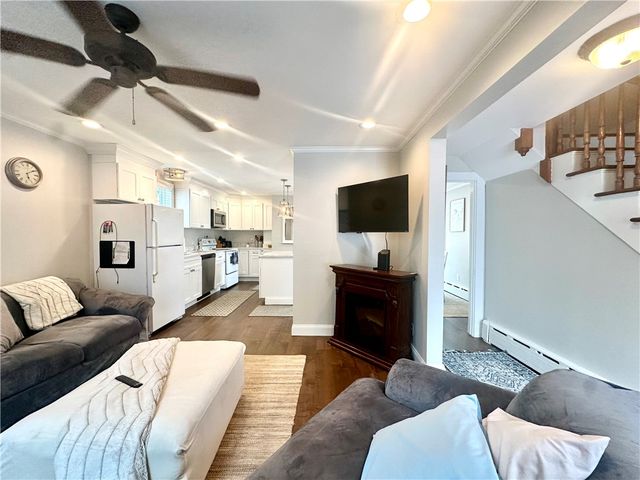 45 Extension Street, Newport, RI 02840