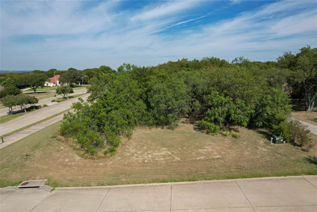 2413 Saddlewood Court, Cedar Hill, TX 75104