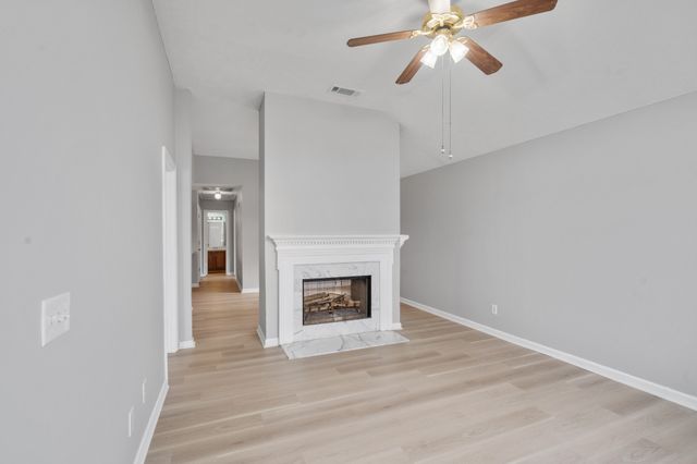 604 Hugh Duffy Cv, La Vergne, TN 37086