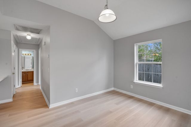 604 Hugh Duffy Cv, La Vergne, TN 37086