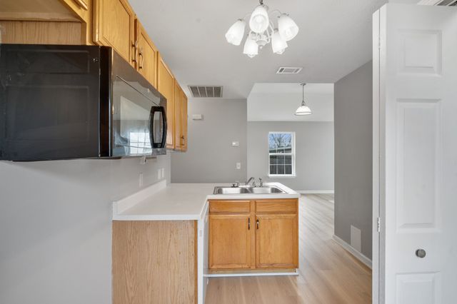 604 Hugh Duffy Cv, La Vergne, TN 37086