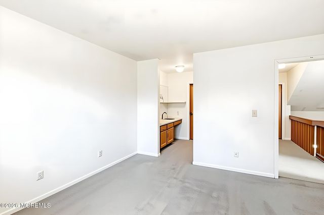 80 Malibu Drive, Eatontown, NJ 07724