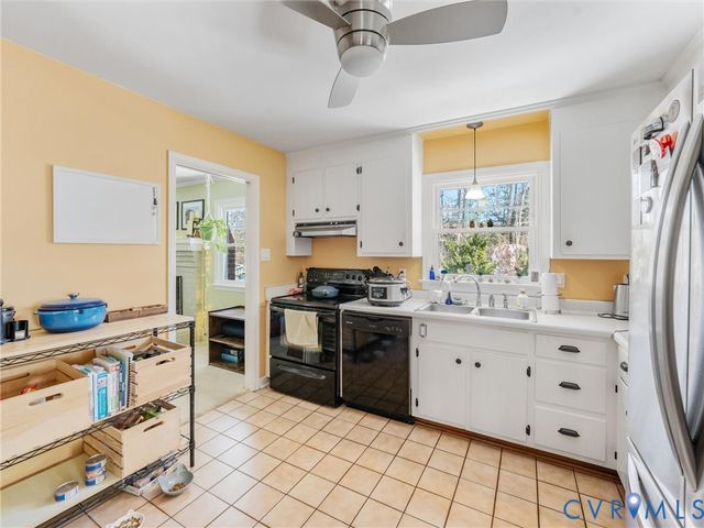 3800 Hunton Ct, Chesterfield, VA 23235