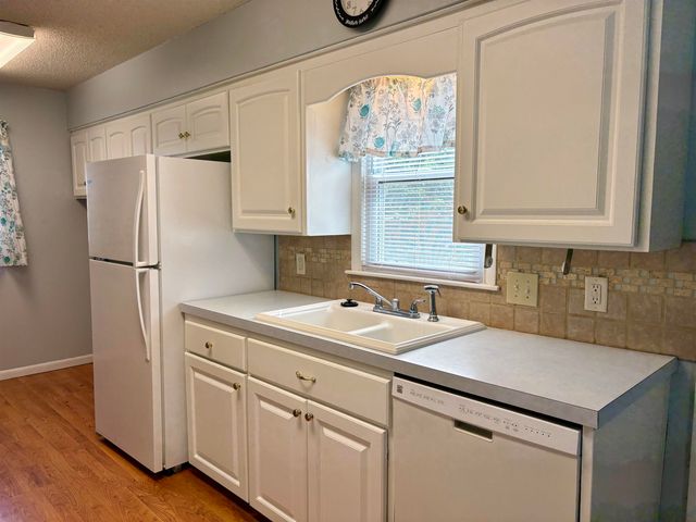 3308 S Custer, Wichita, KS 67217