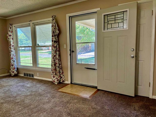 3308 S Custer, Wichita, KS 67217