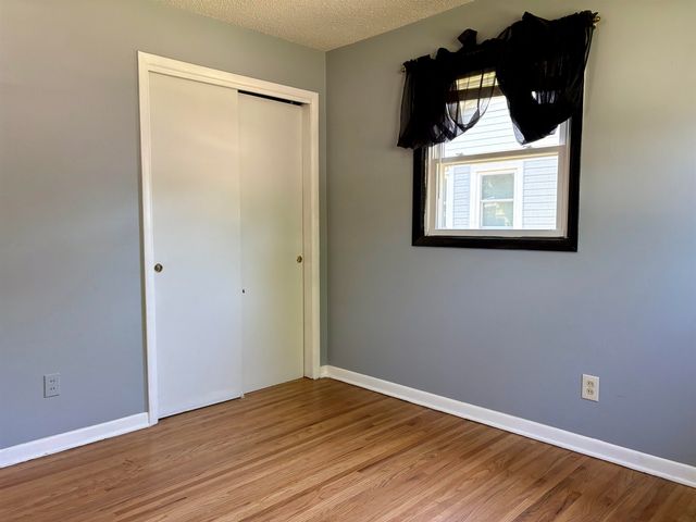 3308 S Custer, Wichita, KS 67217
