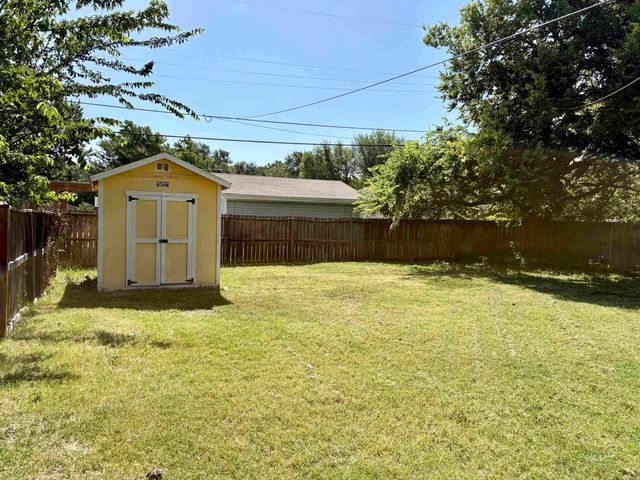 3308 S Custer, Wichita, KS 67217