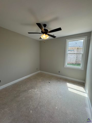 103 Hunt's Landing Drive, Kathleen, GA 31047