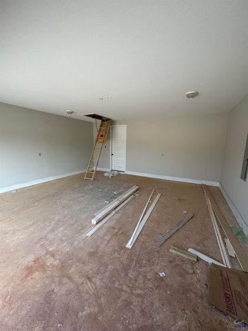 103 Hunt's Landing Drive, Kathleen, GA 31047