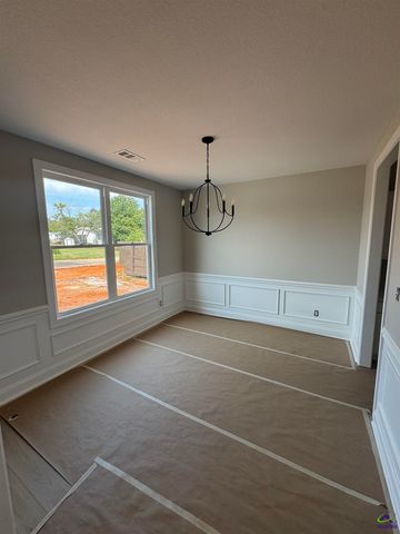 103 Hunt's Landing Drive, Kathleen, GA 31047