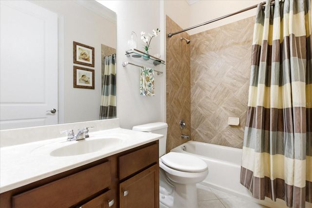 911 VICTORIA HILLS DRIVE S, Deland, FL 32724