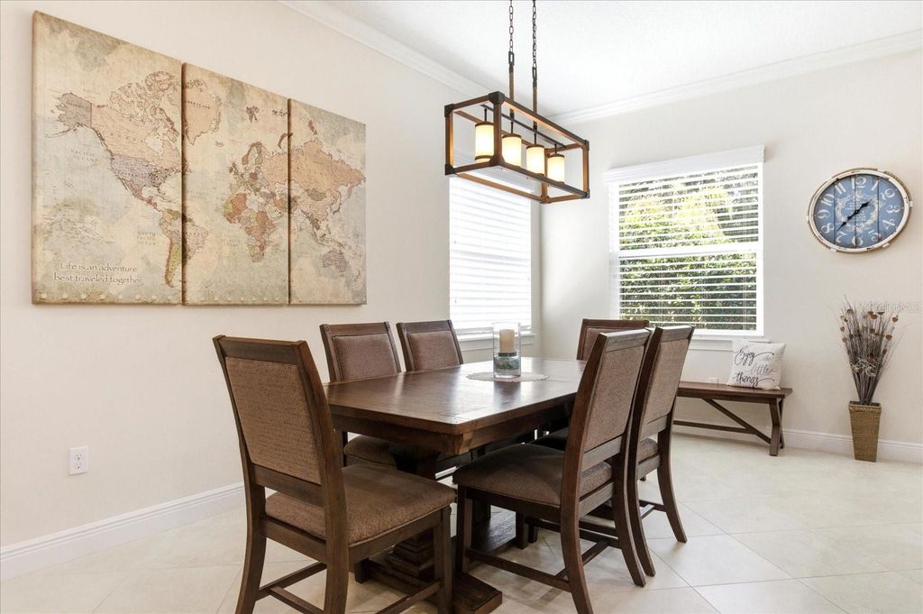 Image 14 of property listing at 911 VICTORIA HILLS DRIVE S, Deland, FL 32724