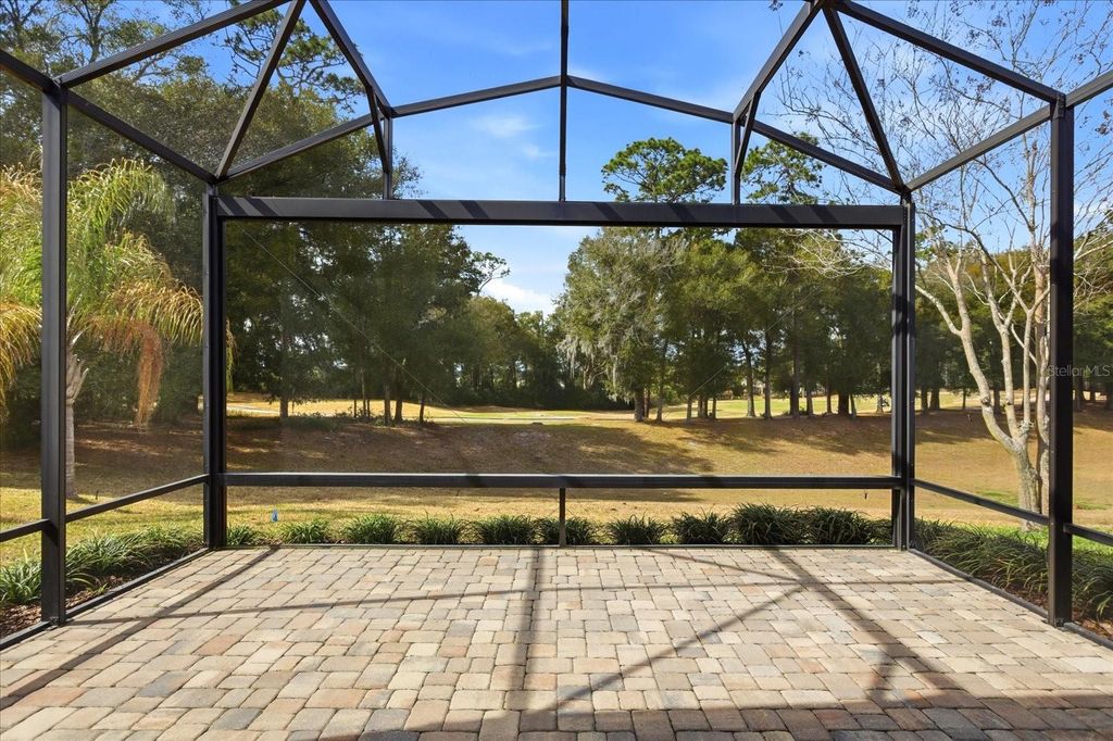 Image 30 of property listing at 911 VICTORIA HILLS DRIVE S, Deland, FL 32724