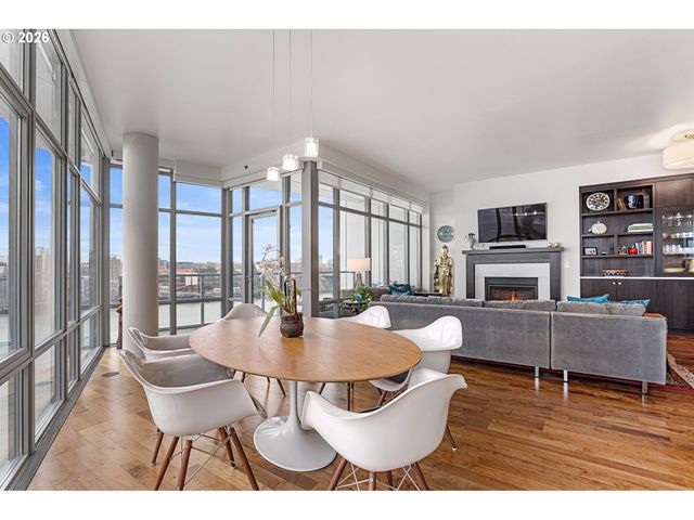 1310 Nw Naito Pkwy 1001, Portland, OR 97209