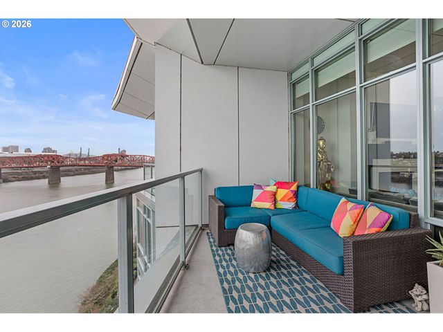 1310 Nw Naito Pkwy 1001, Portland, OR 97209