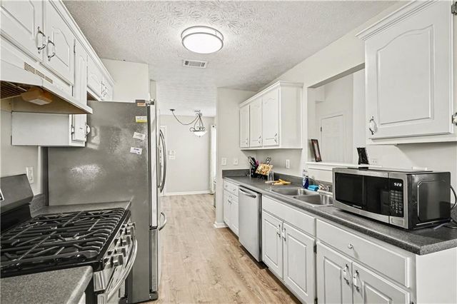 2305 Sugarleaf Trail, Hampton, GA 30228