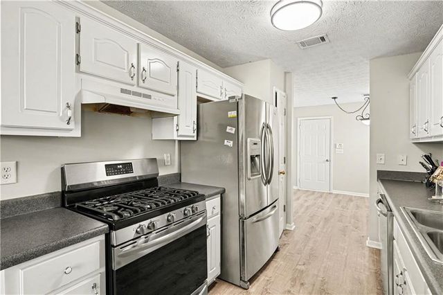 2305 Sugarleaf Trail, Hampton, GA 30228