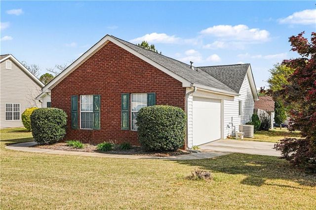 2305 Sugarleaf Trail, Hampton, GA 30228