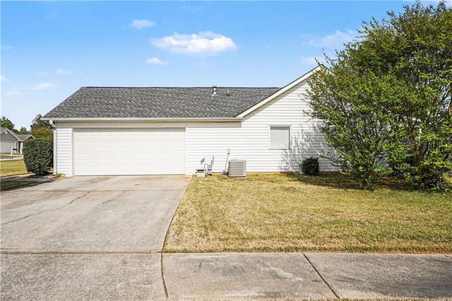 2305 Sugarleaf Trail, Hampton, GA 30228