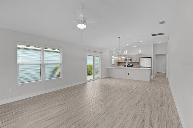 6230 DINGMAN WAY, The Villages, FL 32163