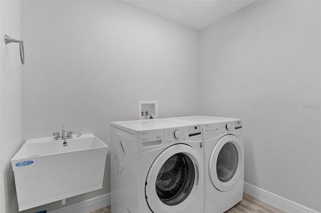 6230 DINGMAN WAY, The Villages, FL 32163