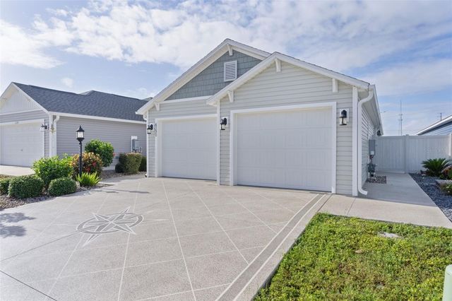 6230 DINGMAN WAY, The Villages, FL 32163