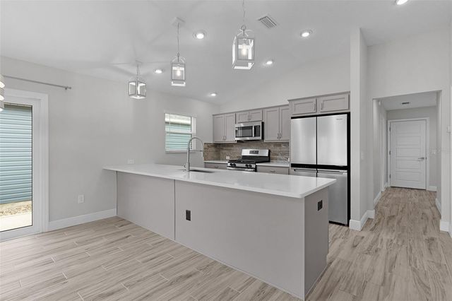 6230 DINGMAN WAY, The Villages, FL 32163