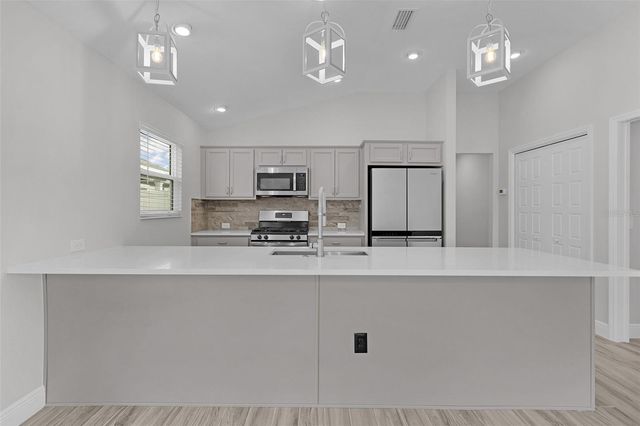 6230 DINGMAN WAY, The Villages, FL 32163