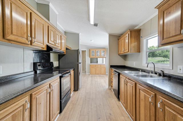 345 Fm 671, Lockhart, TX 78644