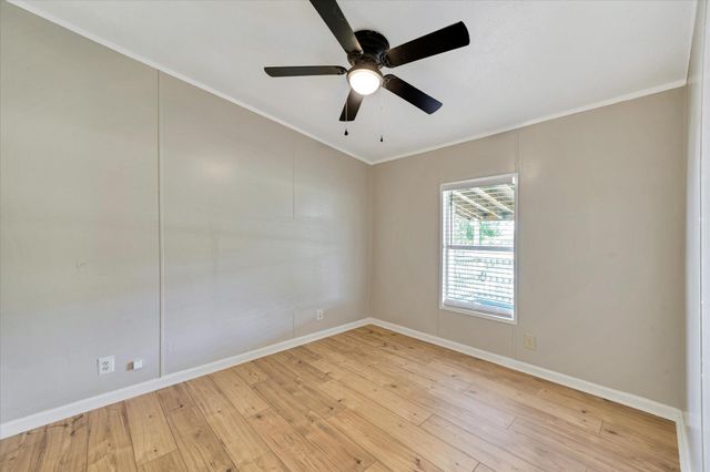345 Fm 671, Lockhart, TX 78644