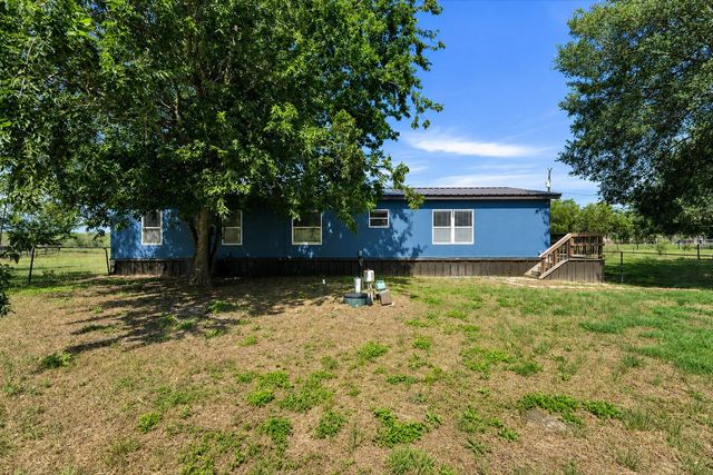 345 Fm 671, Lockhart, TX 78644