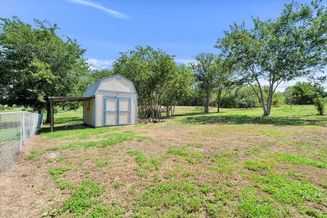 345 Fm 671, Lockhart, TX 78644