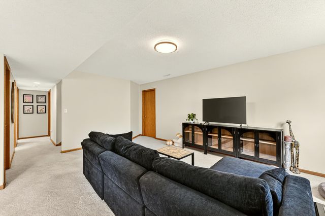 4514 5th Street NW, Rochester, MN 55901