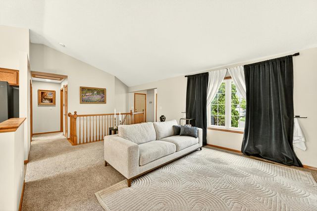 4514 5th Street NW, Rochester, MN 55901