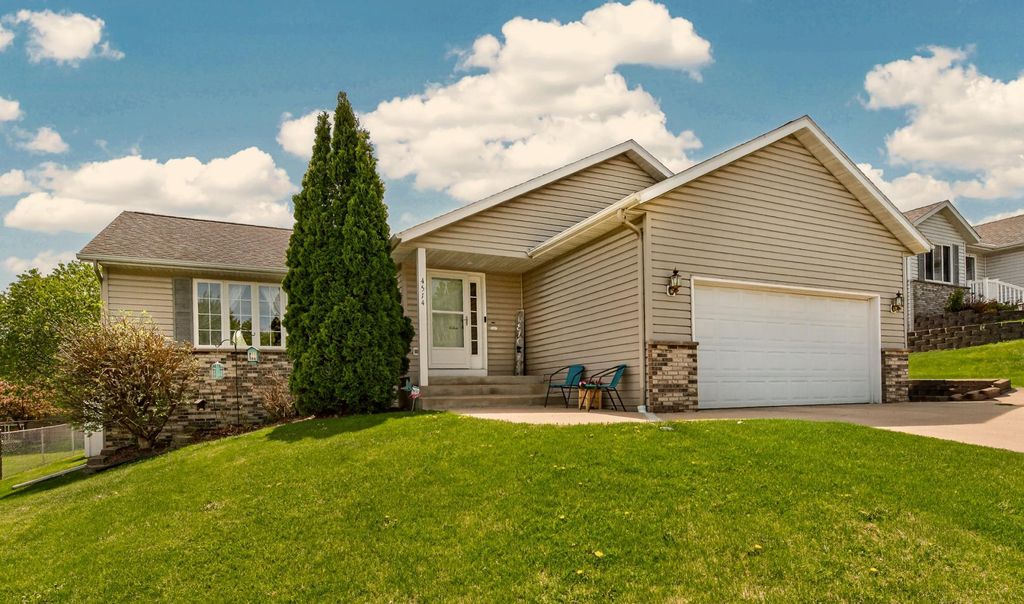 4514 5th Street NW, Rochester, MN 55901