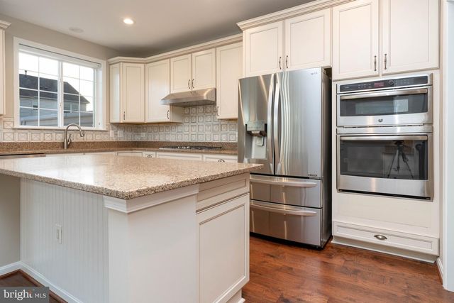 44125 EASTGATE VIEW DR, Chantilly, VA 20152