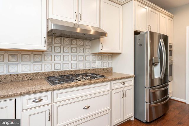 44125 EASTGATE VIEW DR, Chantilly, VA 20152