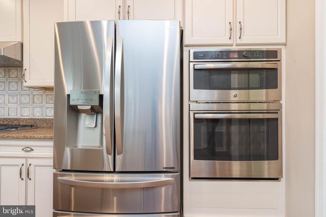 44125 EASTGATE VIEW DR, Chantilly, VA 20152