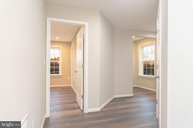 44125 EASTGATE VIEW DR, Chantilly, VA 20152