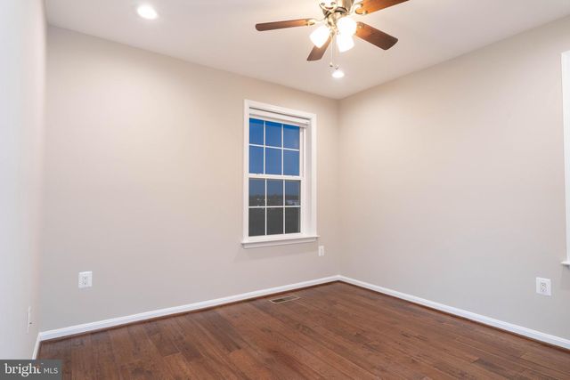 44125 EASTGATE VIEW DR, Chantilly, VA 20152