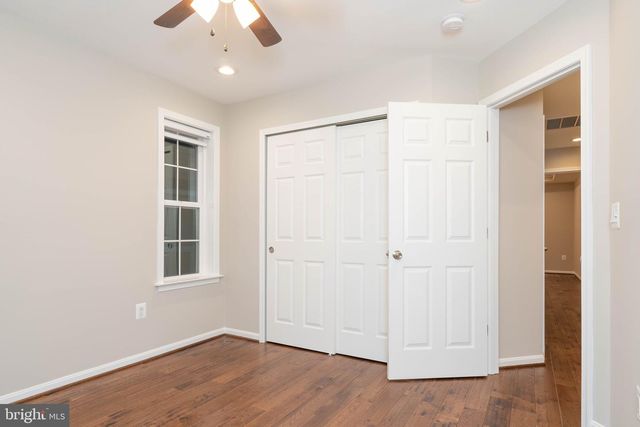 44125 EASTGATE VIEW DR, Chantilly, VA 20152