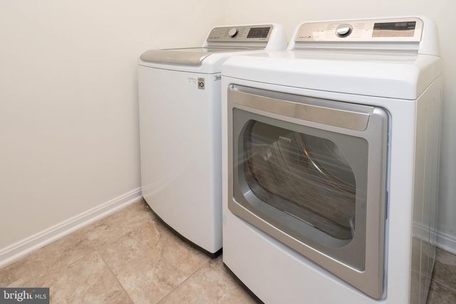 44125 EASTGATE VIEW DR, Chantilly, VA 20152