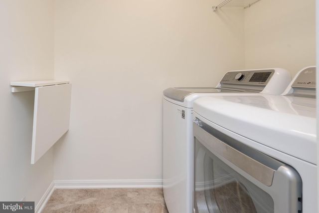 44125 EASTGATE VIEW DR, Chantilly, VA 20152
