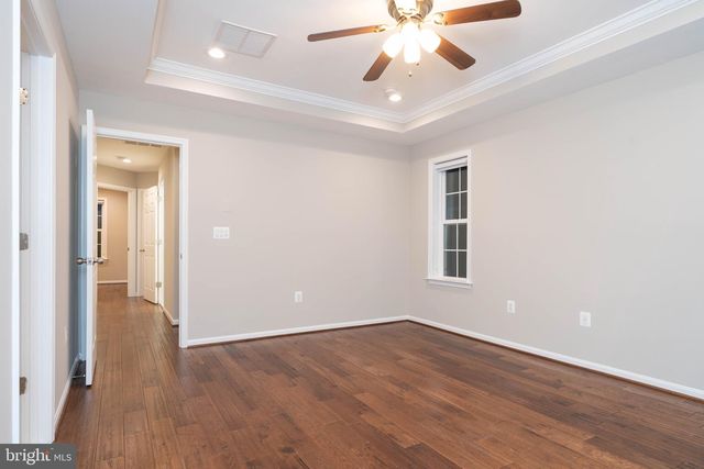 44125 EASTGATE VIEW DR, Chantilly, VA 20152