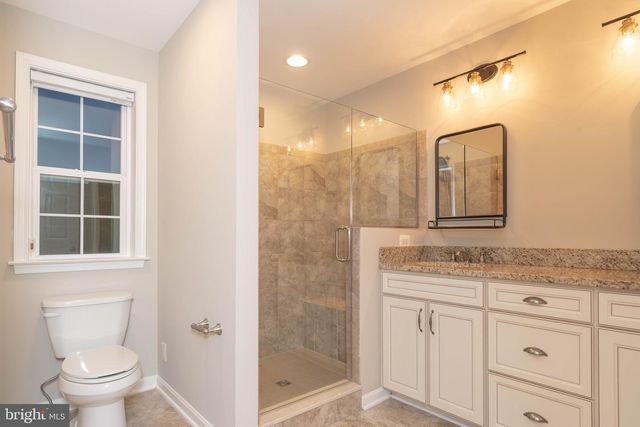44125 EASTGATE VIEW DR, Chantilly, VA 20152