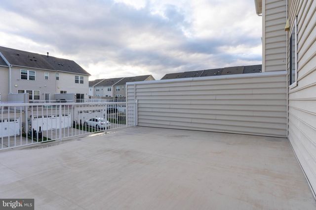 44125 EASTGATE VIEW DR, Chantilly, VA 20152