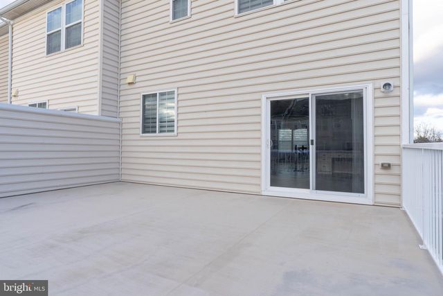 44125 EASTGATE VIEW DR, Chantilly, VA 20152