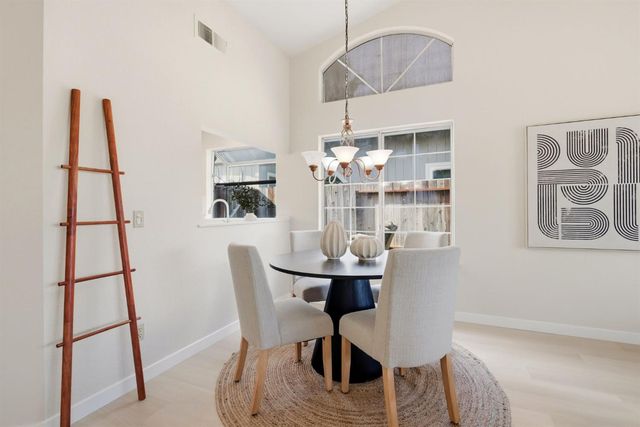 5611 Bolton Way, Rocklin, CA 95677