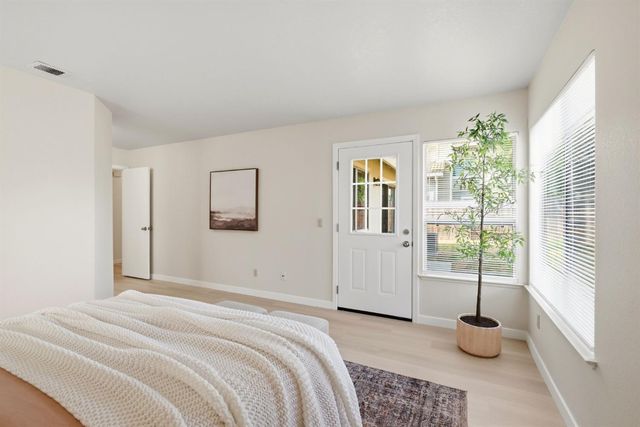 5611 Bolton Way, Rocklin, CA 95677