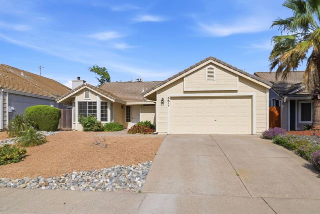 5611 Bolton Way, Rocklin, CA 95677
